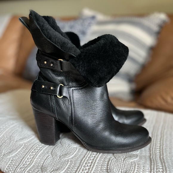 UGG Shoes - UGG Jayne Black Leather Fur Cuff Buckle Ankle Booties, 6.5